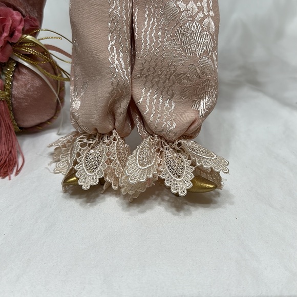 Porcelain Doll, Perla - Picture 8 of 8